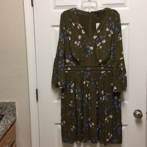 Floral Cutout Flare Sleeve Dress 👗,size-14,Green, 100%,Rayon ,Washable